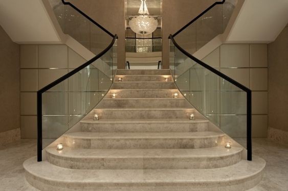 Şüşə Məhəccərlər